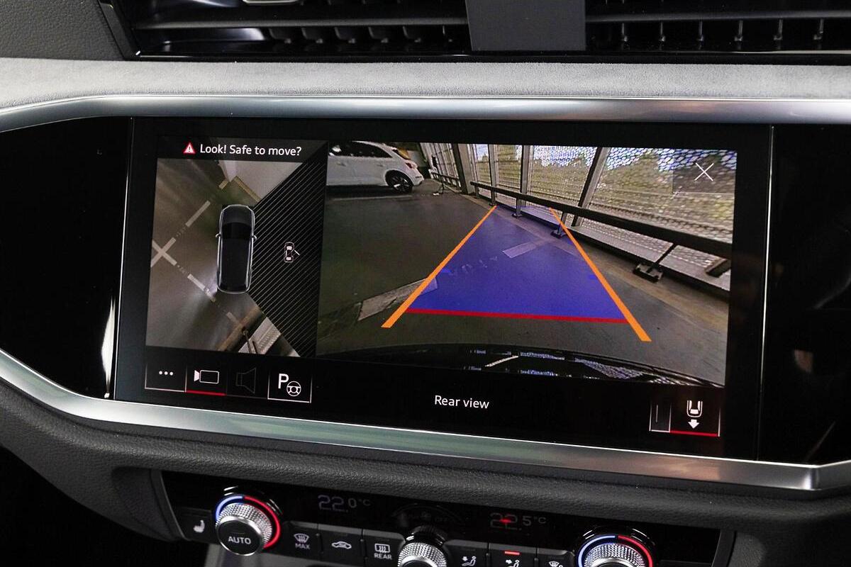 2024 Audi Q3 40 TFSI S Line Auto quattro MY25 image 11