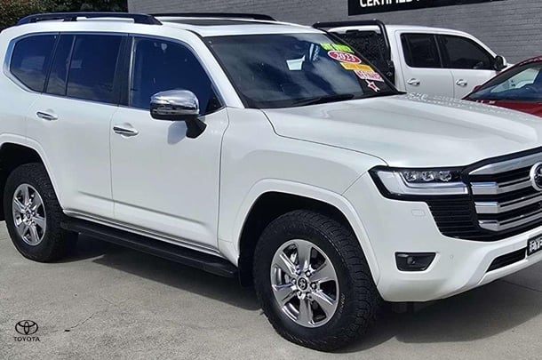 2023 Toyota LandCruiser Sahara image 5