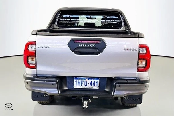 2020 Toyota Hilux Rogue image 7