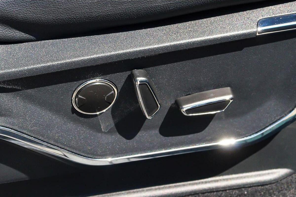 2024 Ford F-150 Lariat SWB Auto 4X4 MY23 image 12