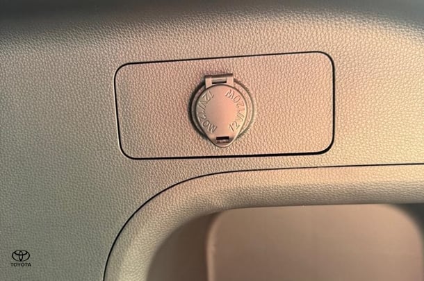 2025 Toyota Rav4 Hybrid Cruiser-AWD image 28