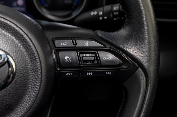 2020 Toyota Yaris Cross Hybrid GX image 13