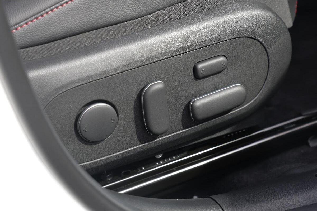 2024 Hyundai Kona Electric N Line Auto 2WD MY25 image 14