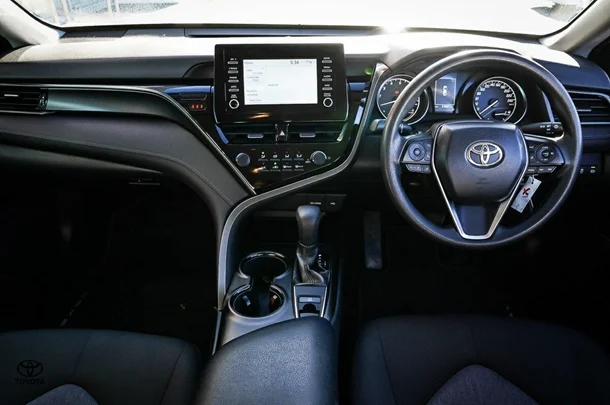 2022 Toyota Camry Ascent image 10