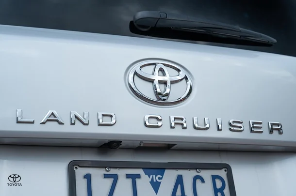 2023 TOYOTA Landcruiser Sahara image 26