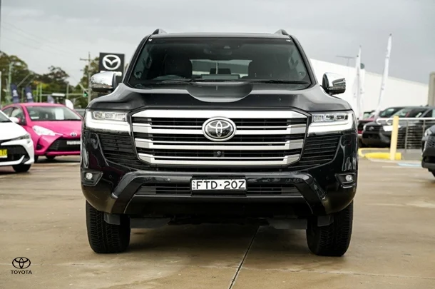 2022 Toyota Landcruiser Sahara image 4
