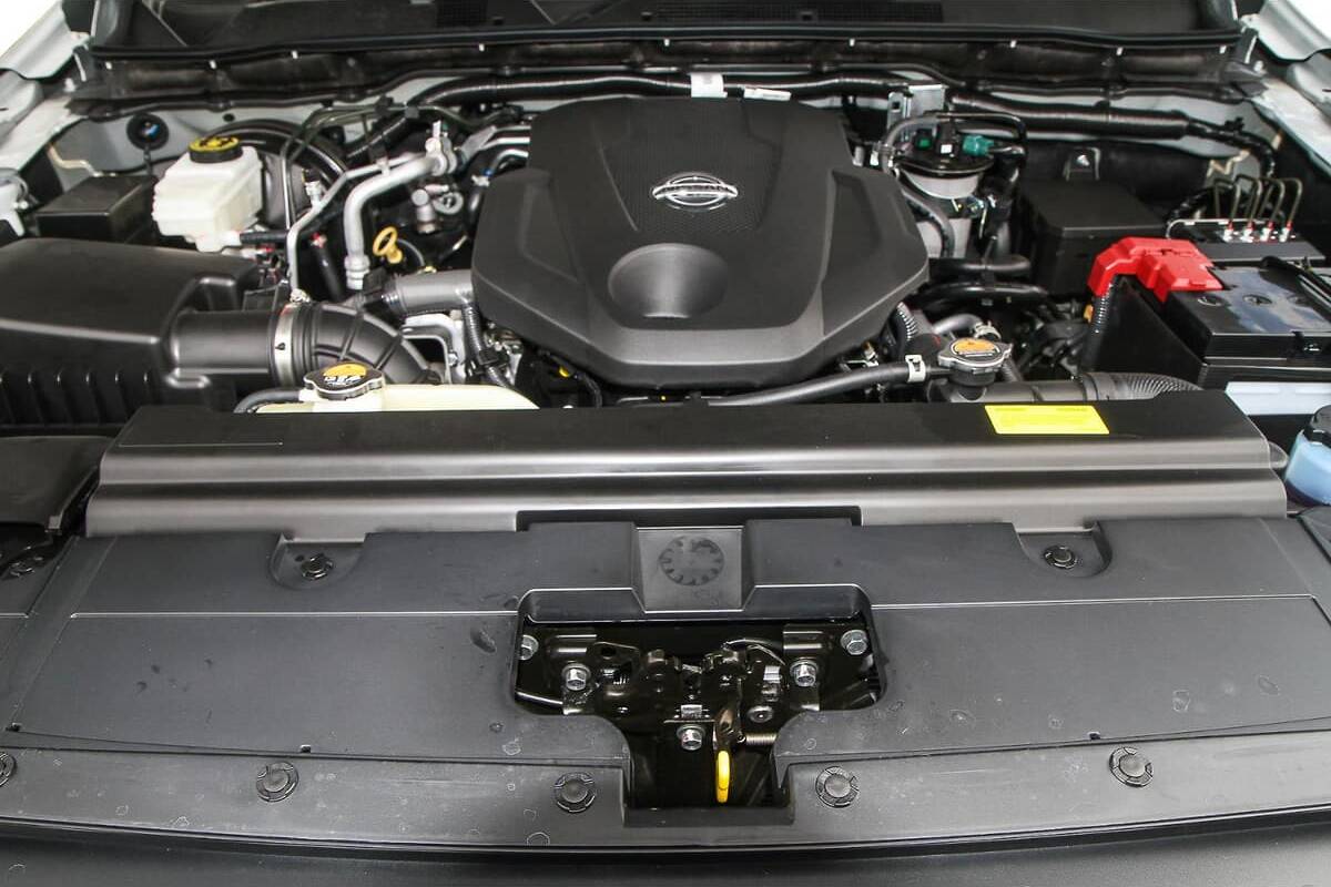 2025 Nissan Navara SL D23 Manual 4x2 MY24 Dual Cab image 11