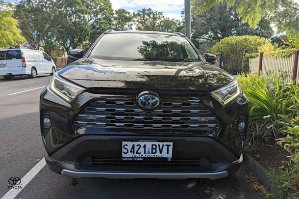 2020 Toyota RAV4 Hybrid Cruiser-AWD image 2