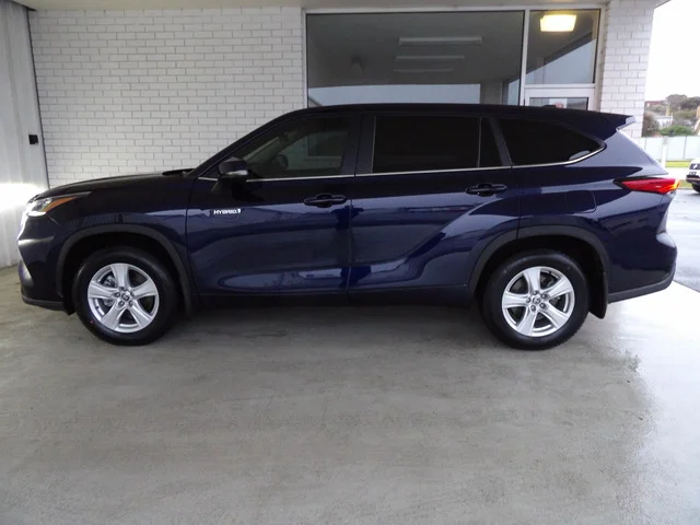 2022 Toyota Kluger Hybrid GX AWD image 3
