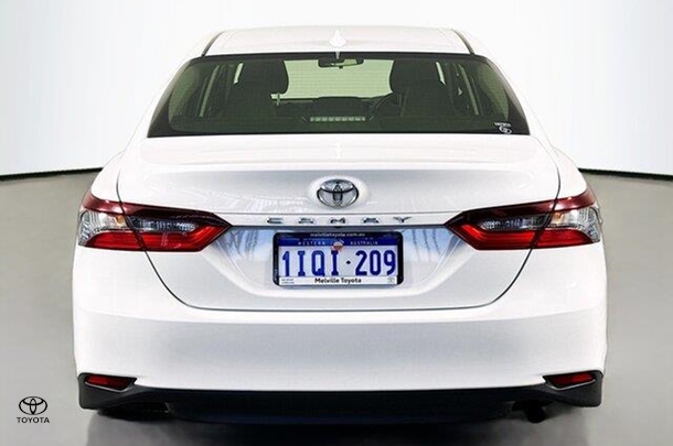 2023 Toyota Camry Ascent image 7