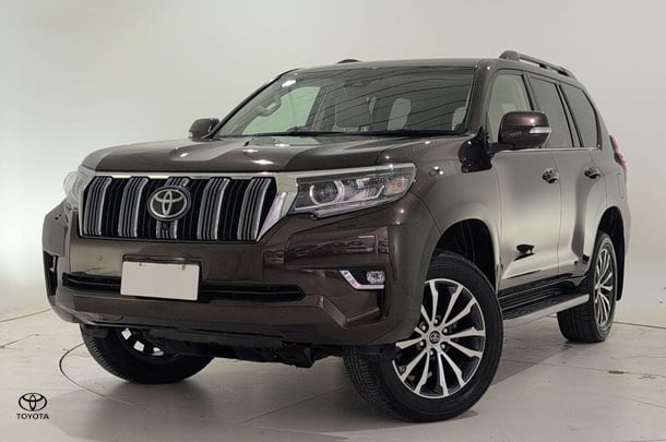 2022 Toyota Prado Kakadu image 1