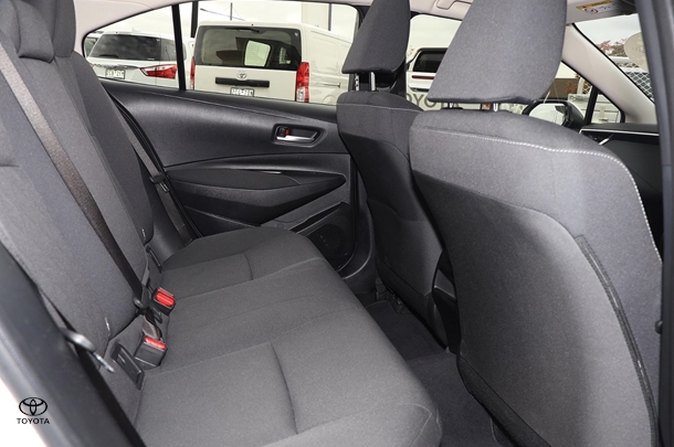 2024 Toyota Corolla Sedan Hybrid Ascent Sport image 16