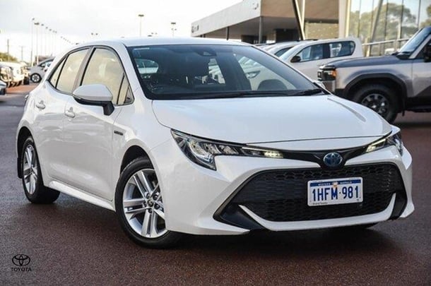 2020 Toyota Corolla Hatch Hybrid Ascent Sport image 1
