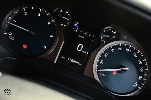 2019 Toyota Prado VX image 11