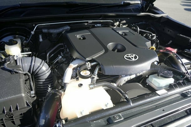 2024 Toyota HILUX SR image 12