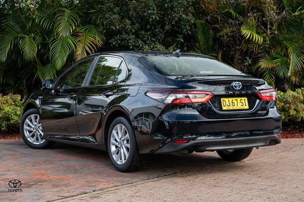 2023 TOYOTA Camry Hybrid Ascent image 2