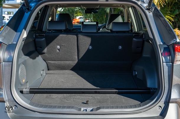 2024 TOYOTA RAV4 Hybrid Cruiser-AWD image 30