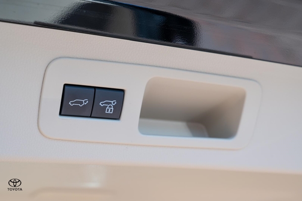 2024 TOYOTA Landcruiser Sahara ZX image 29