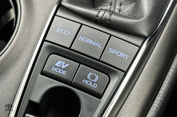 2023 Toyota Camry Hybrid Ascent image 25