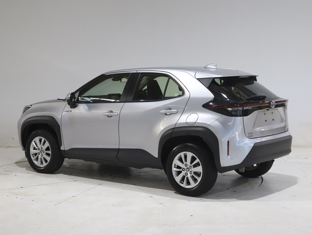 2022 Toyota Yaris Cross Hybrid GX image 5