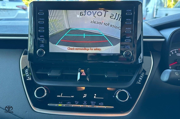 2018 Toyota Corolla Ascent Sport image 24