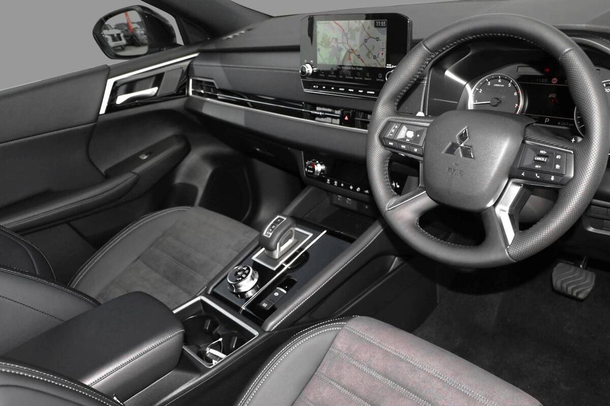 2024 Mitsubishi Outlander Black Edition ZM Auto 2WD MY24 image 7