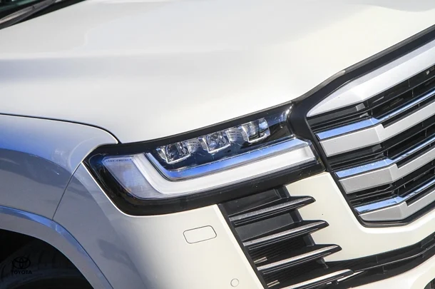 2022 Toyota Landcruiser Sahara ZX image 13