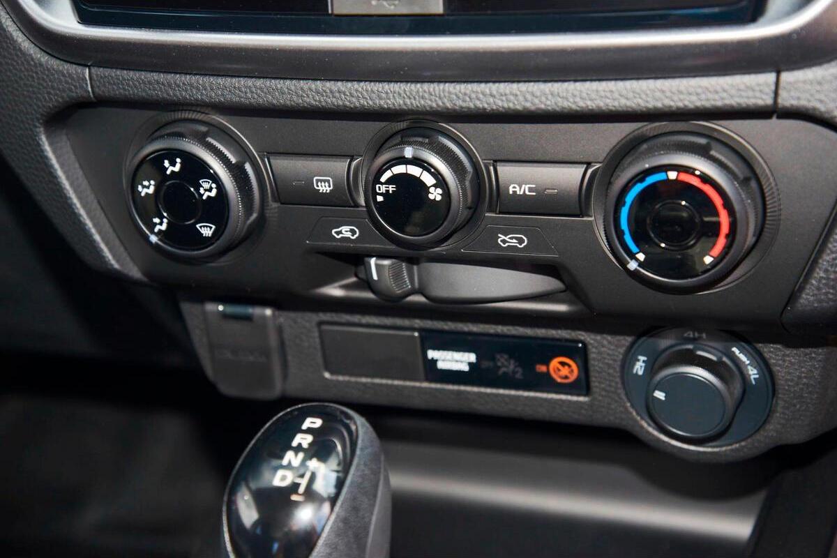 2024 Isuzu D-MAX LS-M Auto 4x4 MY24 image 13