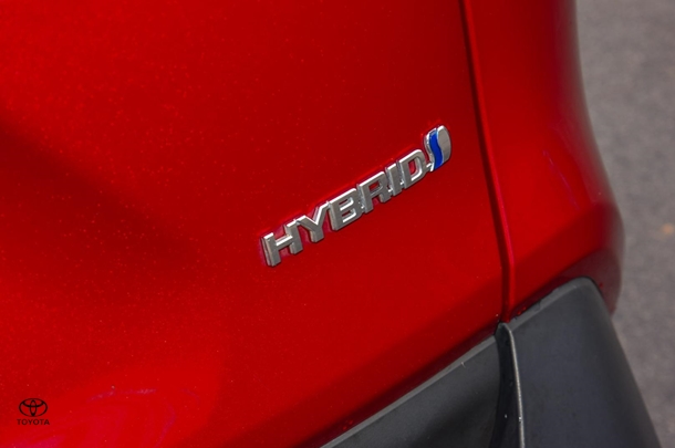 2023 Toyota Rav4 Hybrid GX image 8