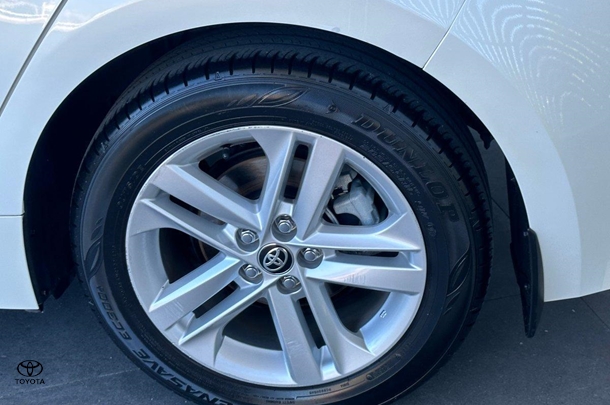 2018 Toyota Corolla Ascent Sport image 10