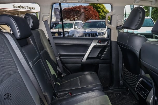 2019 Toyota Prado VX image 7