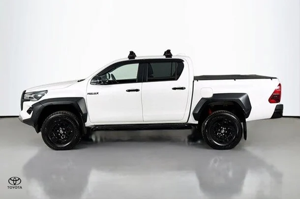 2024 Toyota Hilux GR-S image 5