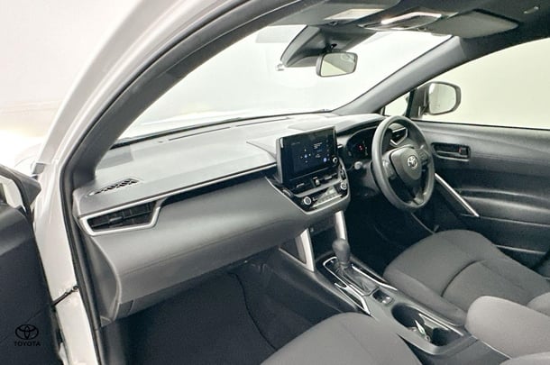 2022 Toyota Corolla Cross Petrol GX image 17
