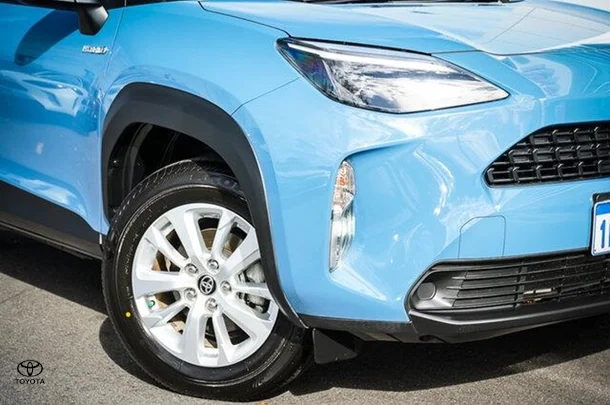 2021 Toyota Yaris Cross Hybrid GX image 2