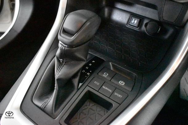 2019 Toyota RAV4 GX-2WD image 20
