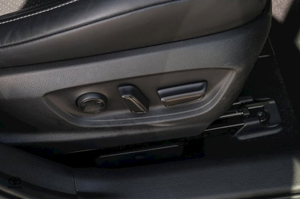 2023 Toyota Corolla ZR image 16