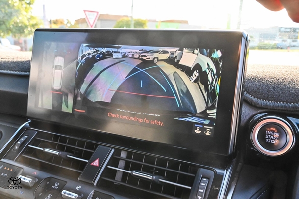 2021 Toyota Landcruiser Sahara image 12