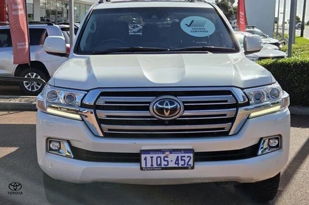 2020 Toyota Landcruiser Sahara image 9