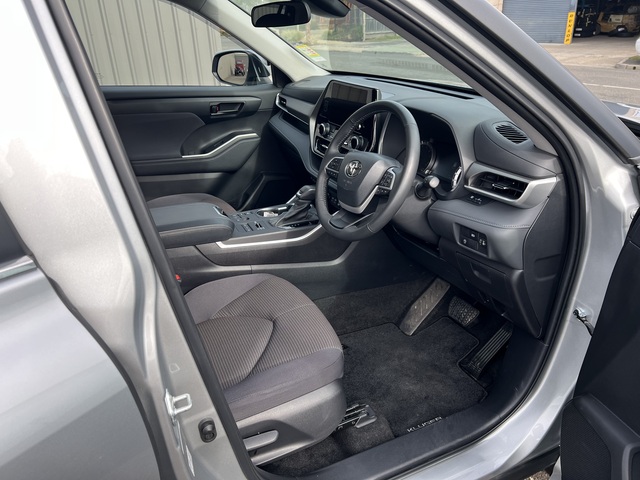 2023 Toyota Kluger GX AWD image 10
