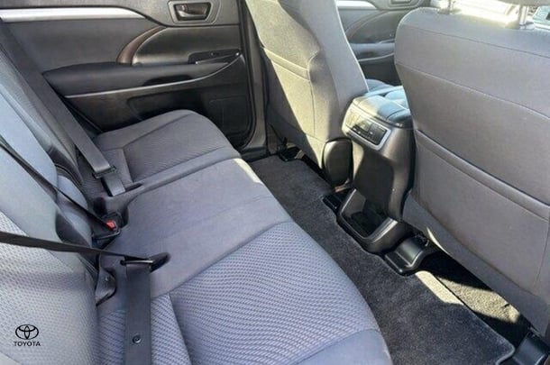 2017 Toyota Kluger GX AWD image 4