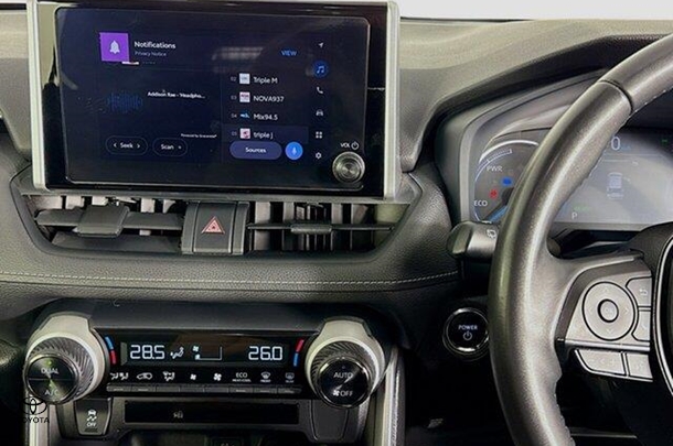 2023 Toyota Rav4 Hybrid GX image 14