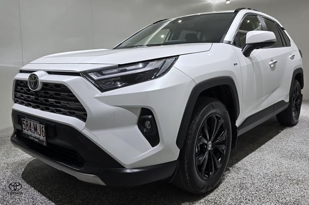 2025 Toyota RAV4 Hybrid Cruiser-AWD image 5