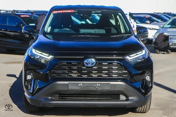 2023 Toyota Rav4 Hybrid GX image 4