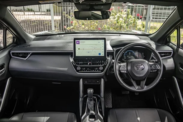 2024 Toyota COROLLA CROSS HYBRID GXL image 9