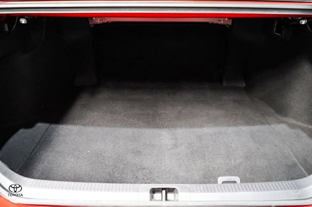 2019 Toyota Camry SX image 8