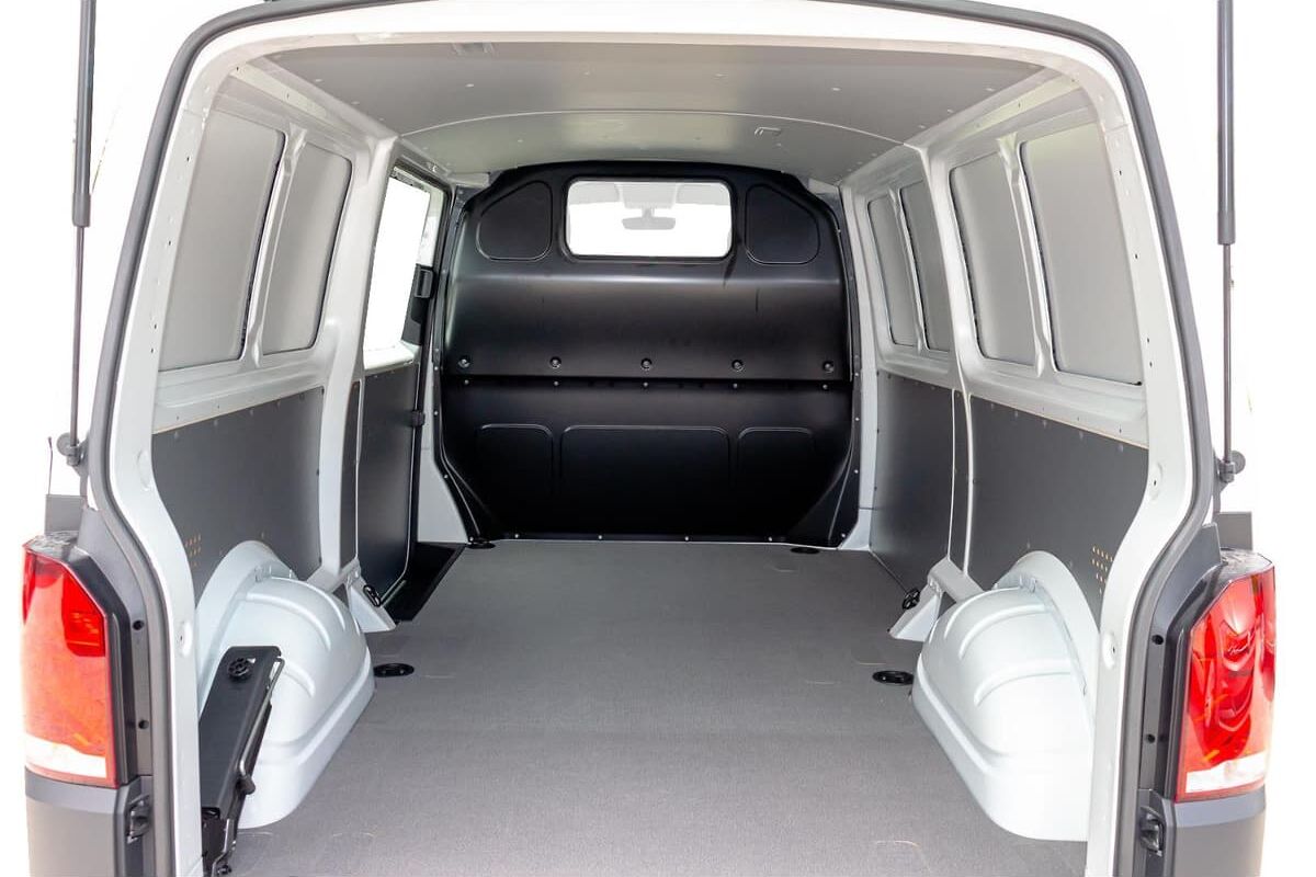 2024 Volkswagen Transporter TDI340 T6.1 SWB Manual MY24 image 4