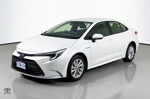 2022 Toyota Corolla Sedan Hybrid Ascent Sport image 4