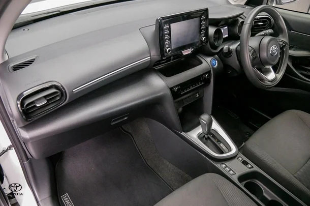 2024 Toyota Yaris Cross Hybrid GX image 20