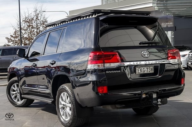 2020 Toyota LANDCRUISER Sahara image 2