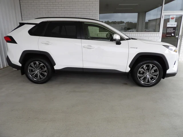 2020 Toyota Rav4 Hybrid GX AWD image 4